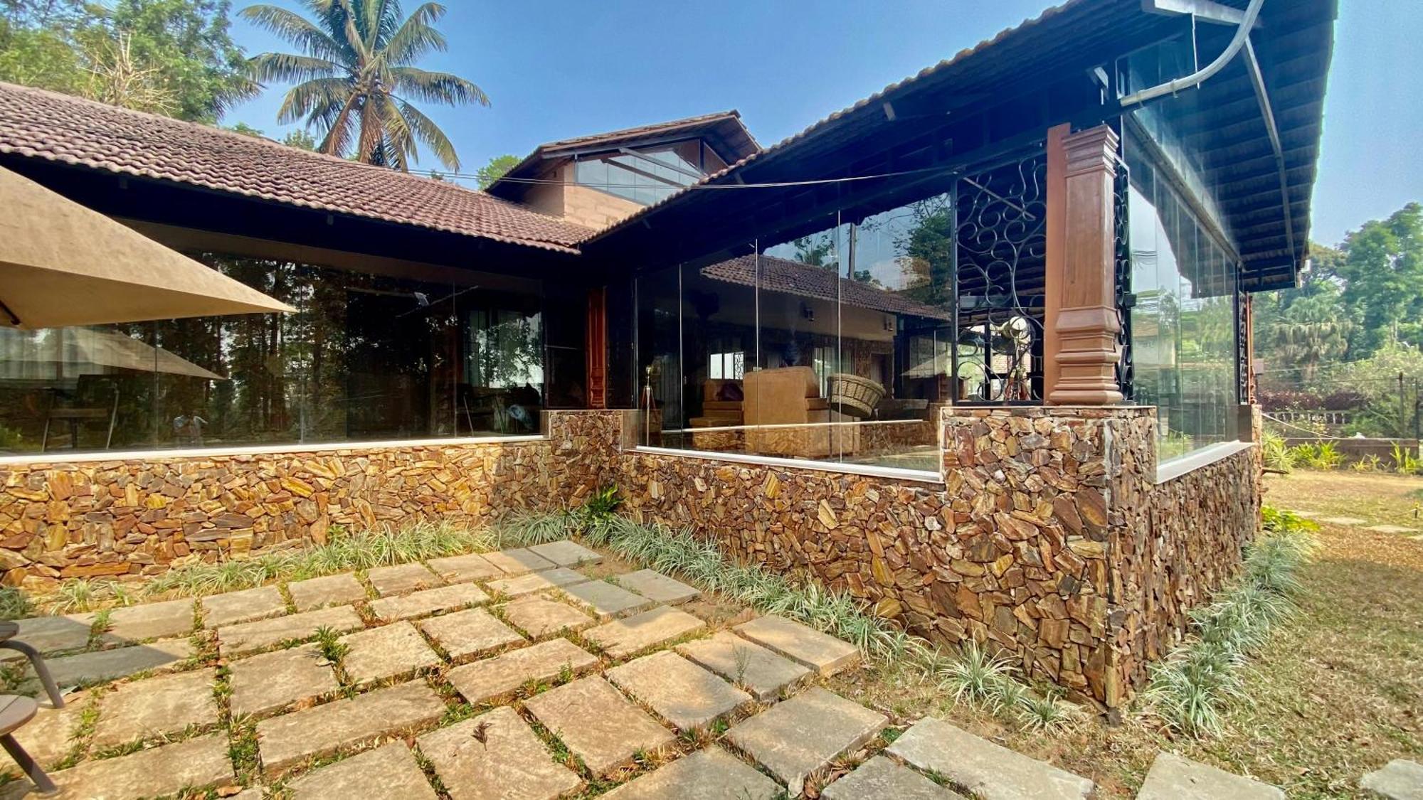 Willostays Villa Tranquil De Susanj Sakleshpur Ngoại thất bức ảnh